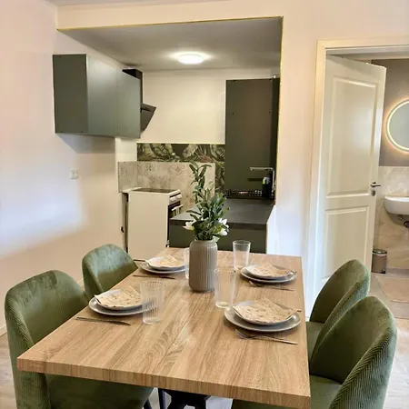 Modernes 9 Fuer Monteure & Handwerker Mit Wlan *