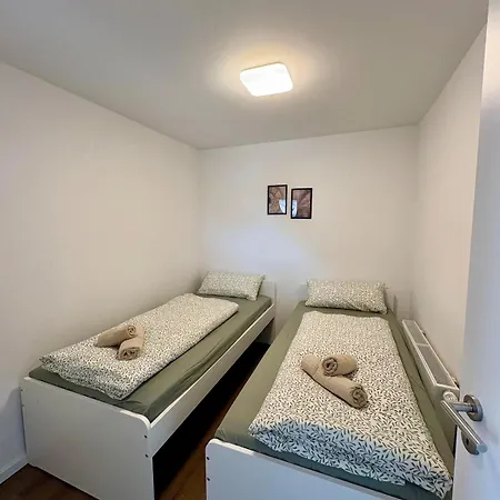 Modernes 9 Fuer Monteure & Handwerker Mit Wlan Viernheim