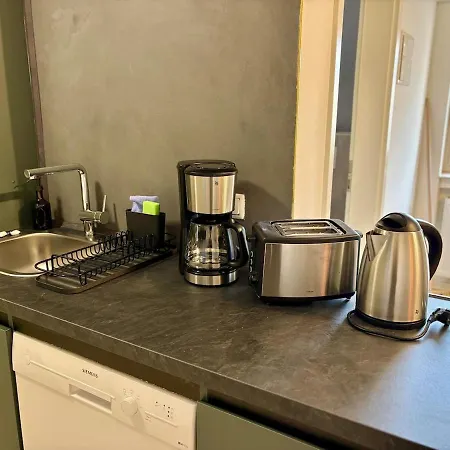 Modernes 9 Fuer Monteure & Handwerker Mit Wlan فيرهيم