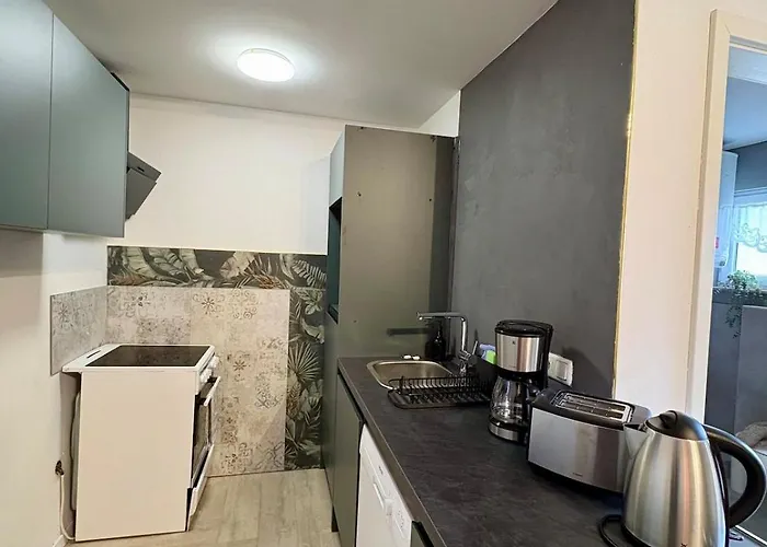 Modernes 9 Fuer Monteure & Handwerker Mit Wlan فيرهيم